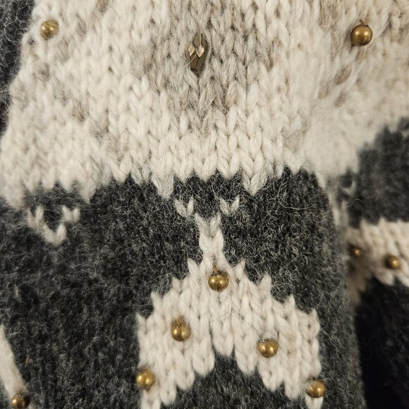 J. Jill Woman Size M Chunky Fair Isle Wool Blend Cardigan Pockets Bead Embellish - Picture 4 of 8